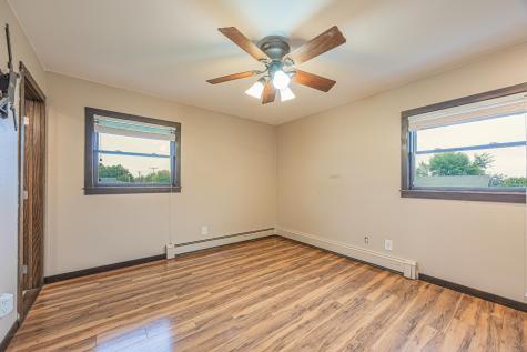 322 4th Avenue SE Hillsboro ND 58045