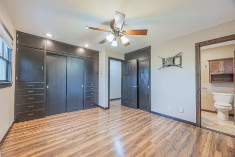 322 4th Avenue SE Hillsboro ND 58045