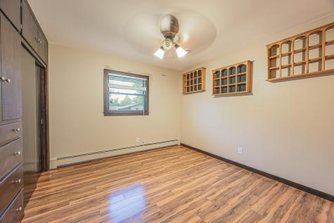 322 4th Avenue SE Hillsboro ND 58045