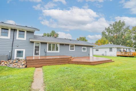 322 4th Avenue SE Hillsboro ND 58045