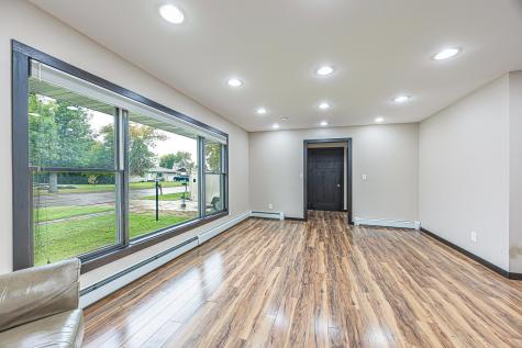 322 4th Avenue SE Hillsboro ND 58045