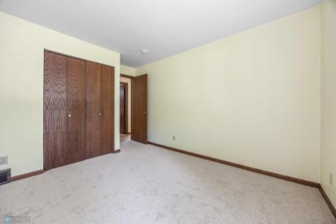 3237 17th Avenue S Fargo ND 58103