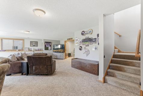 281 139th Lane NW Andover MN 55304