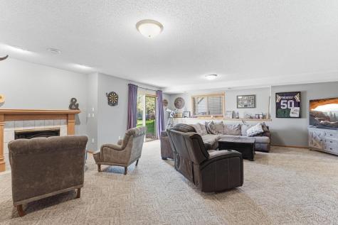 281 139th Lane NW Andover MN 55304