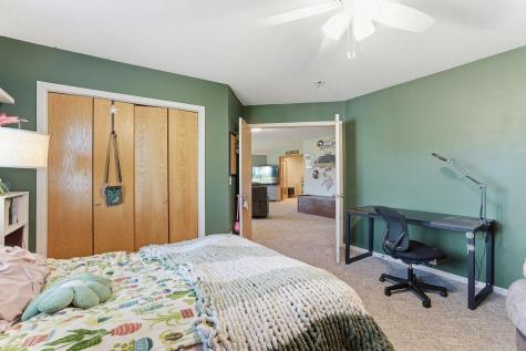 281 139th Lane NW Andover MN 55304
