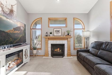 281 139th Lane NW Andover MN 55304