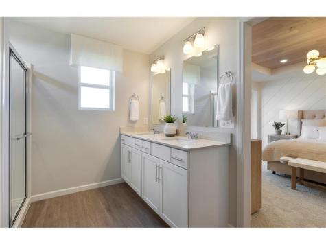 17960 Genoa Drive Lakeville MN 55044