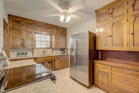 1745 Eleanor Avenue Saint Paul MN 55116