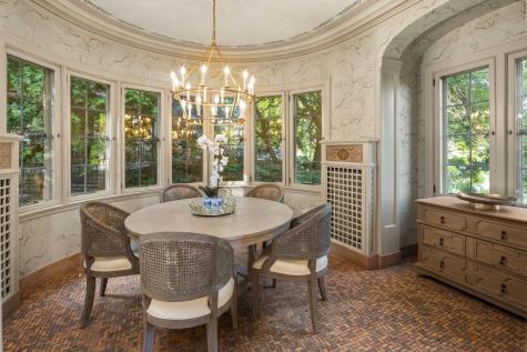 2740 W Lake Of The Isles Parkway Minneapolis MN 55416