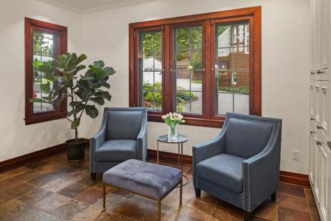 2740 W Lake Of The Isles Parkway Minneapolis MN 55416