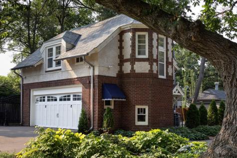 2740 W Lake Of The Isles Parkway Minneapolis MN 55416