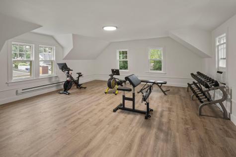 2740 W Lake Of The Isles Parkway Minneapolis MN 55416