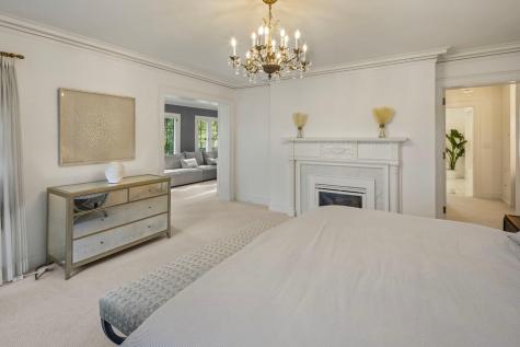 2740 W Lake Of The Isles Parkway Minneapolis MN 55416