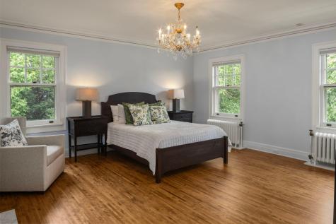 2740 W Lake Of The Isles Parkway Minneapolis MN 55416