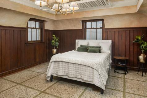 2740 W Lake Of The Isles Parkway Minneapolis MN 55416