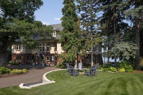 2740 W Lake Of The Isles Parkway Minneapolis MN 55416