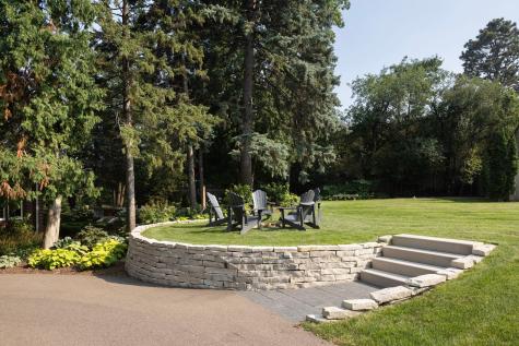 2740 W Lake Of The Isles Parkway Minneapolis MN 55416