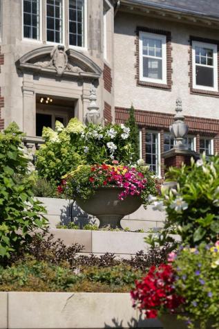 2740 W Lake Of The Isles Parkway Minneapolis MN 55416