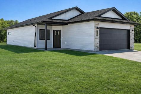 3842 Prairie Lane Moorhead MN 56560