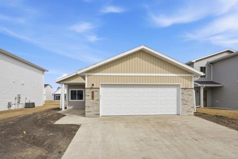 3842 Prairie Lane Moorhead MN 56560