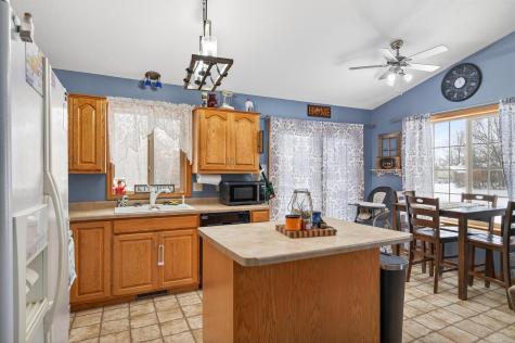 14137 314th Avenue NW Princeton MN 55371