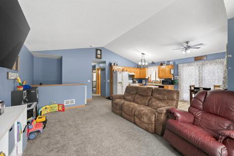 14137 314th Avenue NW Princeton MN 55371