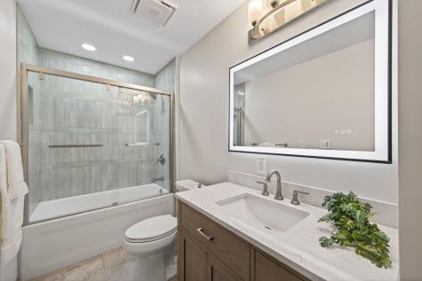 61 Quant Court S Lakeland MN 55043