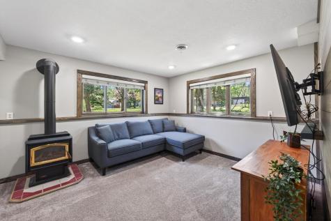 61 Quant Court S Lakeland MN 55043