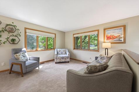 61 Quant Court S Lakeland MN 55043