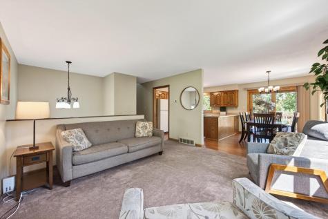 61 Quant Court S Lakeland MN 55043