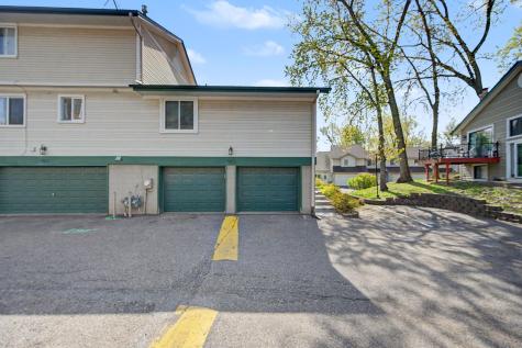 15615 27th Avenue N Plymouth MN 55447