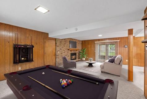 868 Cobb Road Shoreview MN 55126
