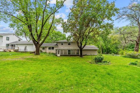 868 Cobb Road Shoreview MN 55126