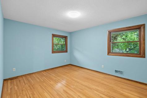 868 Cobb Road Shoreview MN 55126