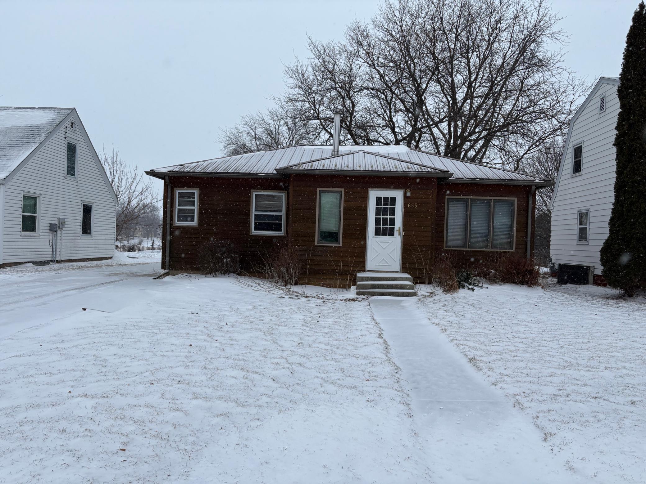 655 4th Avenue Mountain Lake MN 56159