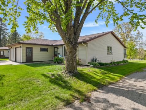 813 Sprague Street N Caledonia MN 55921