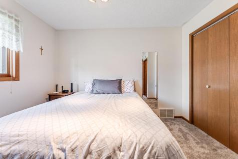 813 Sprague Street N Caledonia MN 55921