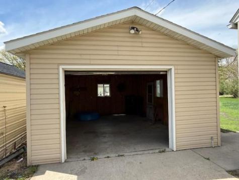 605 N Columbia Avenue Fulda MN 56131