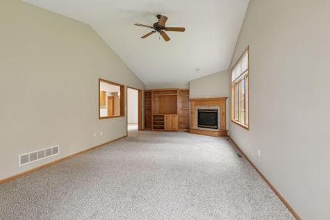 10025 Northwood Lane N Brooklyn Park MN 55443