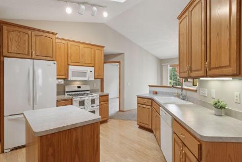 10025 Northwood Lane N Brooklyn Park MN 55443