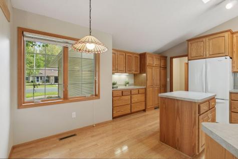10025 Northwood Lane N Brooklyn Park MN 55443