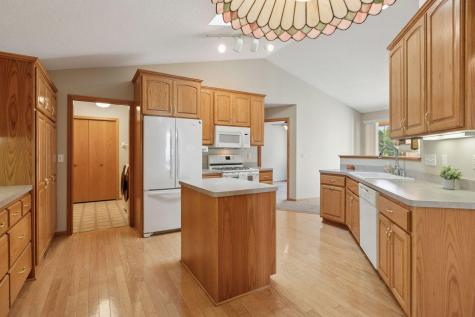 10025 Northwood Lane N Brooklyn Park MN 55443