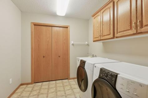 10025 Northwood Lane N Brooklyn Park MN 55443