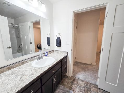 4864 Westminster Drive Moorhead MN 56560