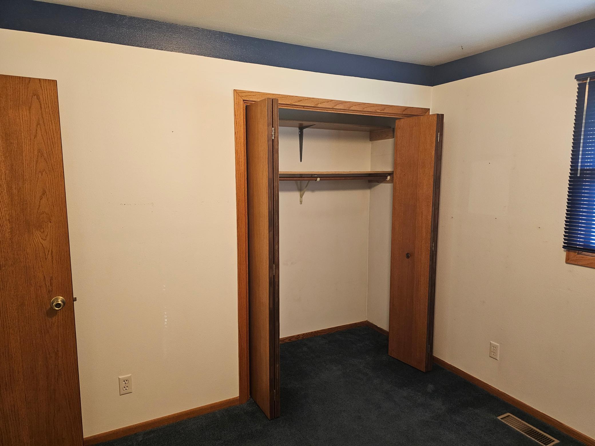 909 Bradford Avenue Argyle MN 56713