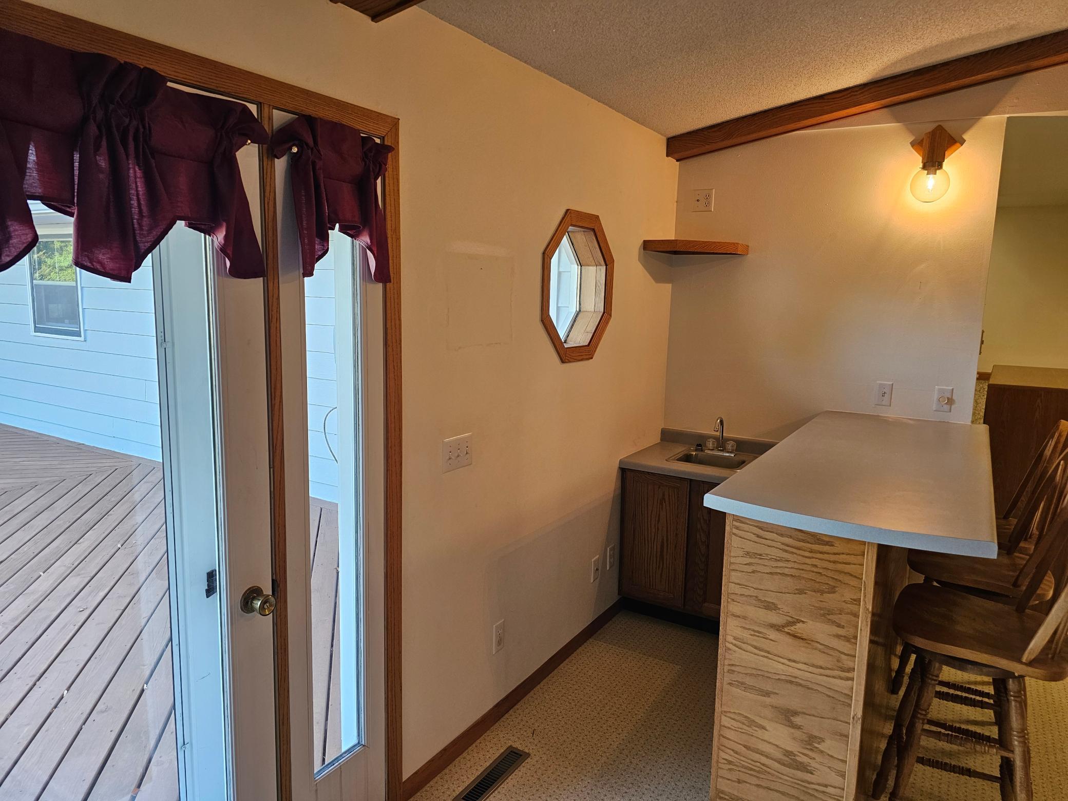 909 Bradford Avenue Argyle MN 56713