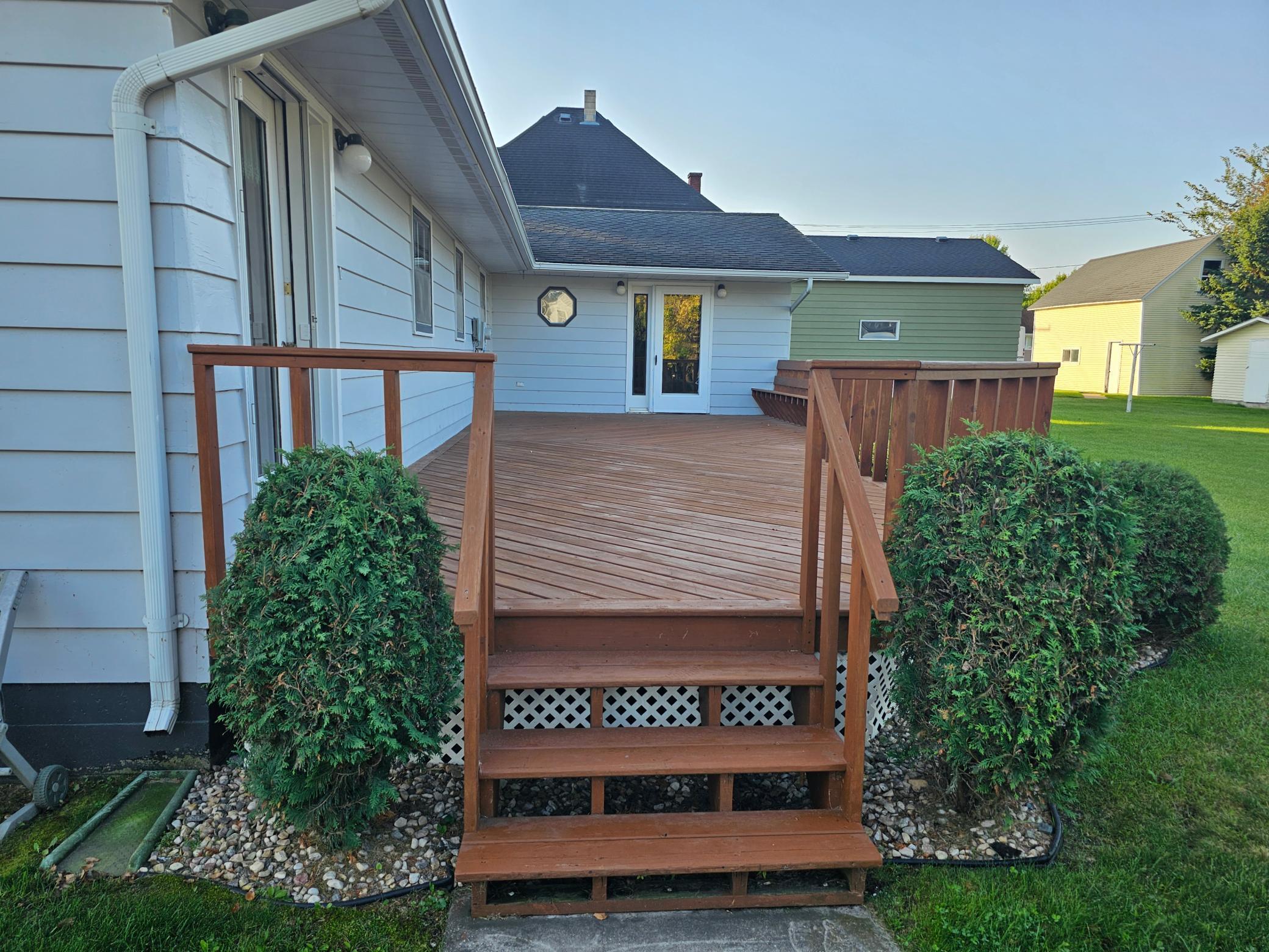 909 Bradford Avenue Argyle MN 56713