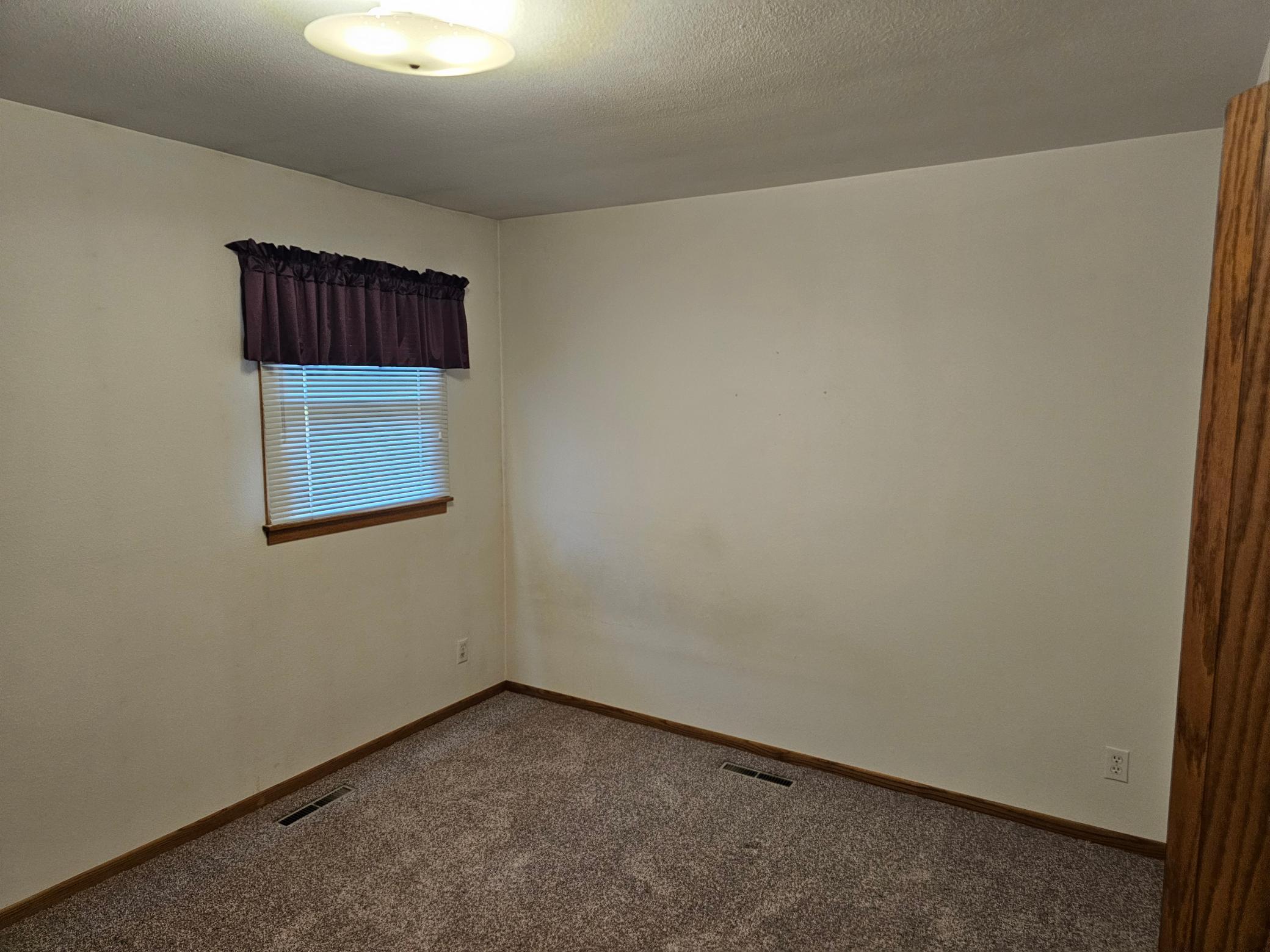 909 Bradford Avenue Argyle MN 56713