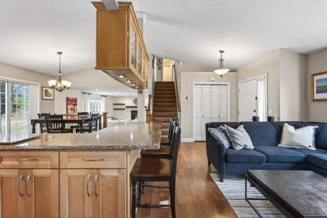 392 Pendryn Hill Curve Woodbury MN 55125
