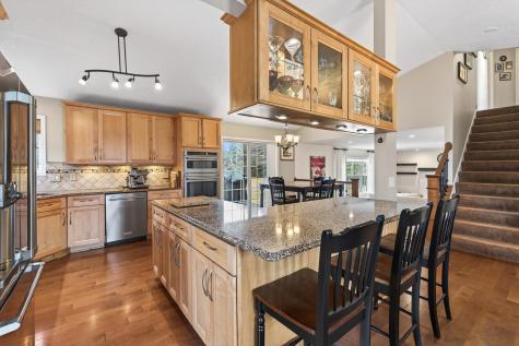 392 Pendryn Hill Curve Woodbury MN 55125